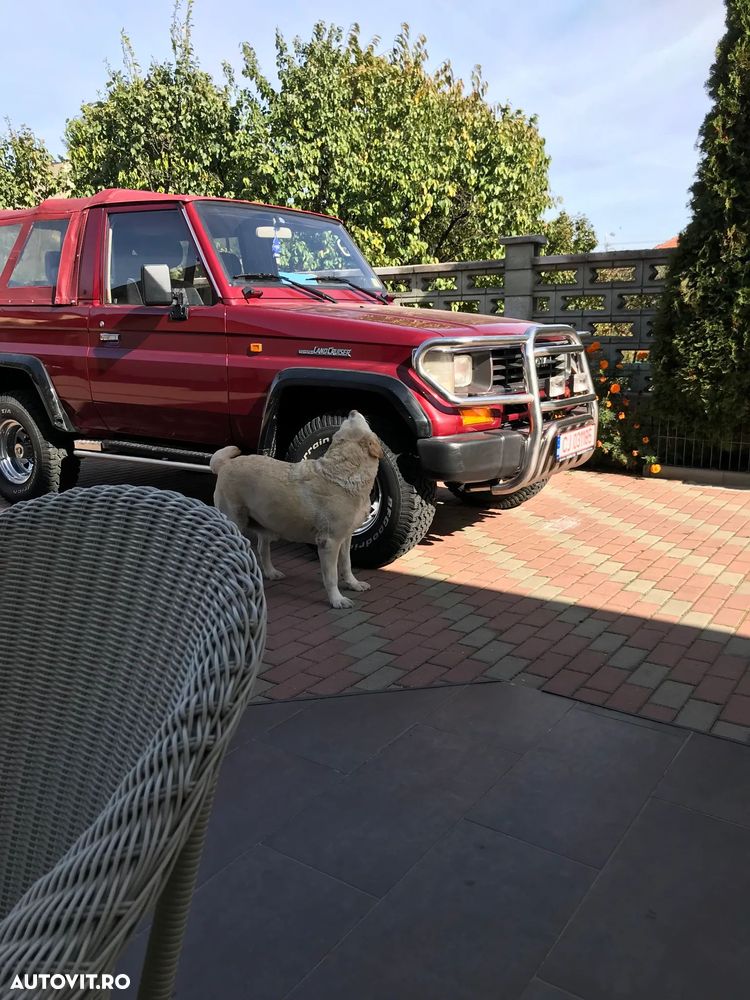 Toyota Land Cruiser - 4