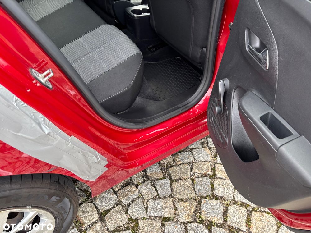Opel Corsa 1.2 Business S&S - 25