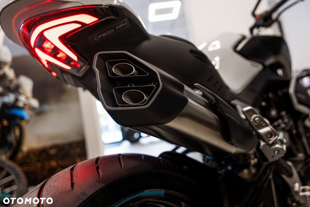 CFMoto 800NK - 23