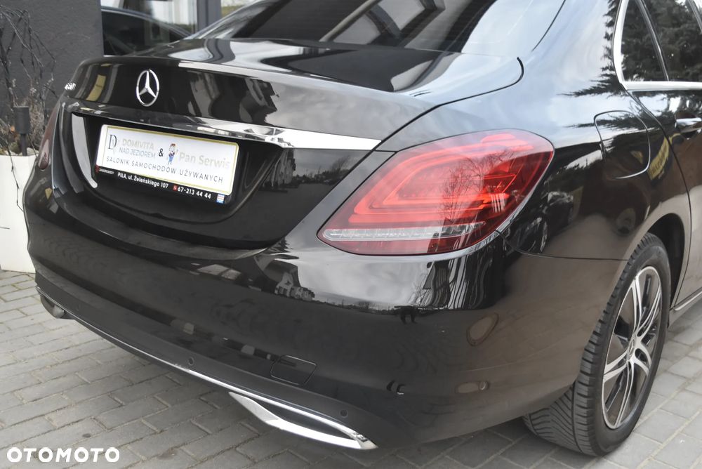 Mercedes-Benz Klasa C 180 Business Edition 9G-TRONIC - 29
