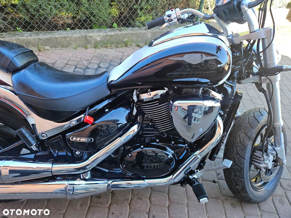 Suzuki VL 800 Volusia - Boulevard C50 - 21