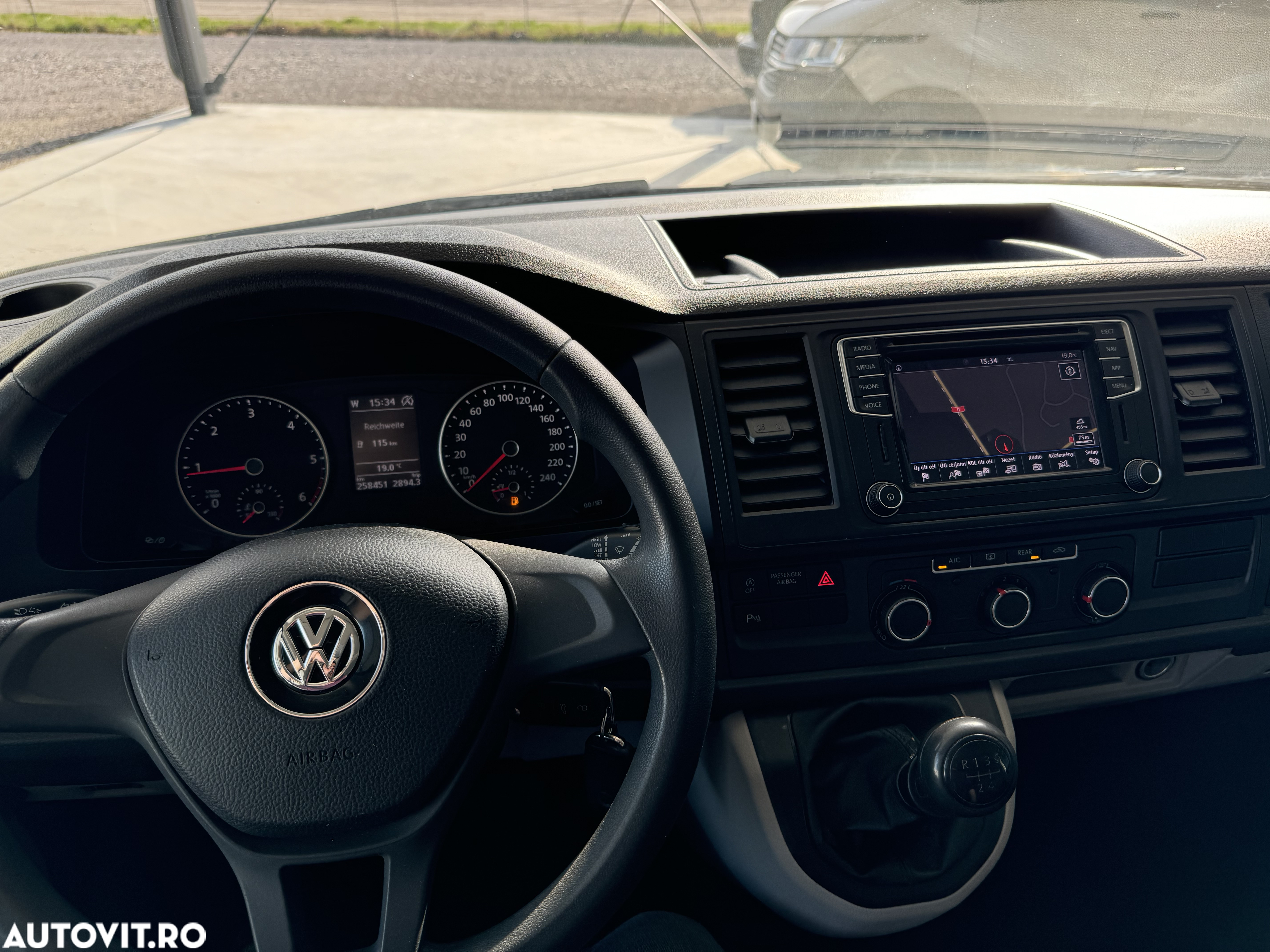 Volkswagen Caravelle T6 2.0 TDI KR Comfortline - 20