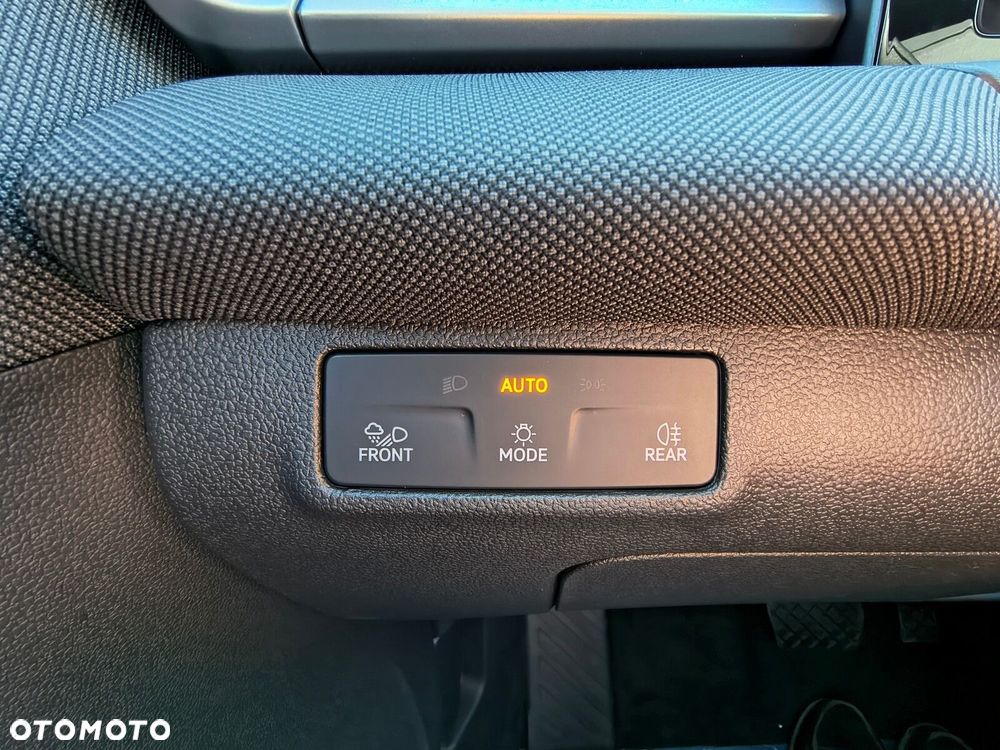 Volkswagen T-Roc 1.5 eTSI Life DSG - 24