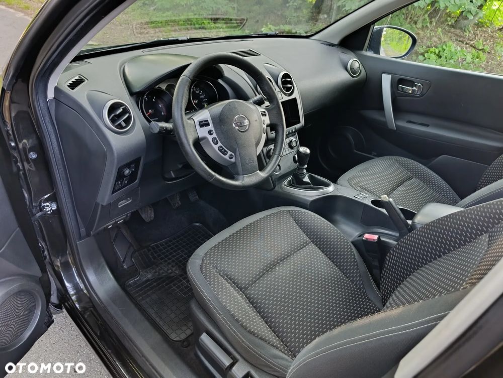Nissan Qashqai 2.0 dCi DPF acenta - 9