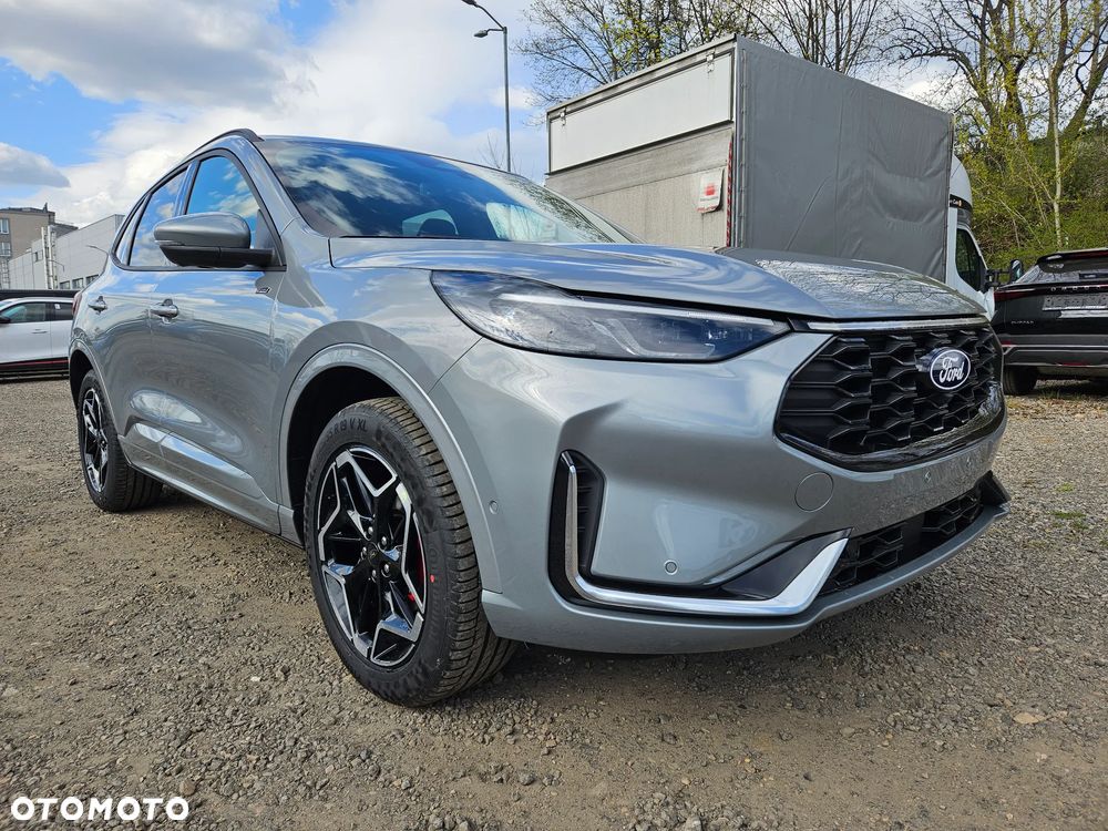 Ford Kuga 2.5 FHEV AWD ST-Line X - 2