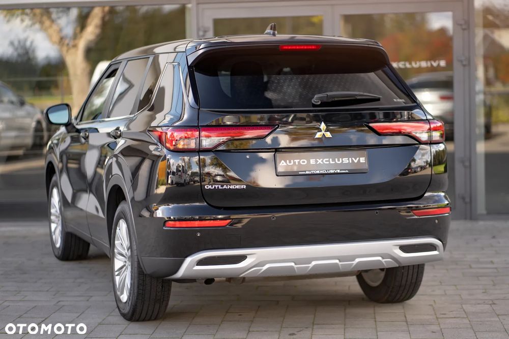 Mitsubishi Outlander - 21