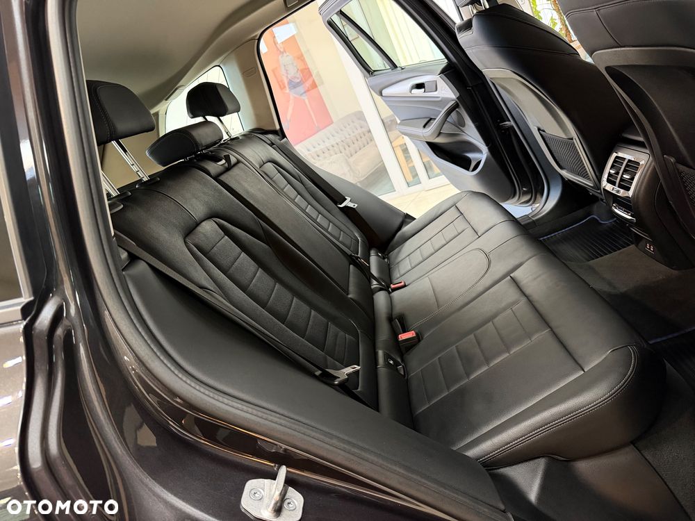 BMW X3 xDrive30e Luxury Line - 36