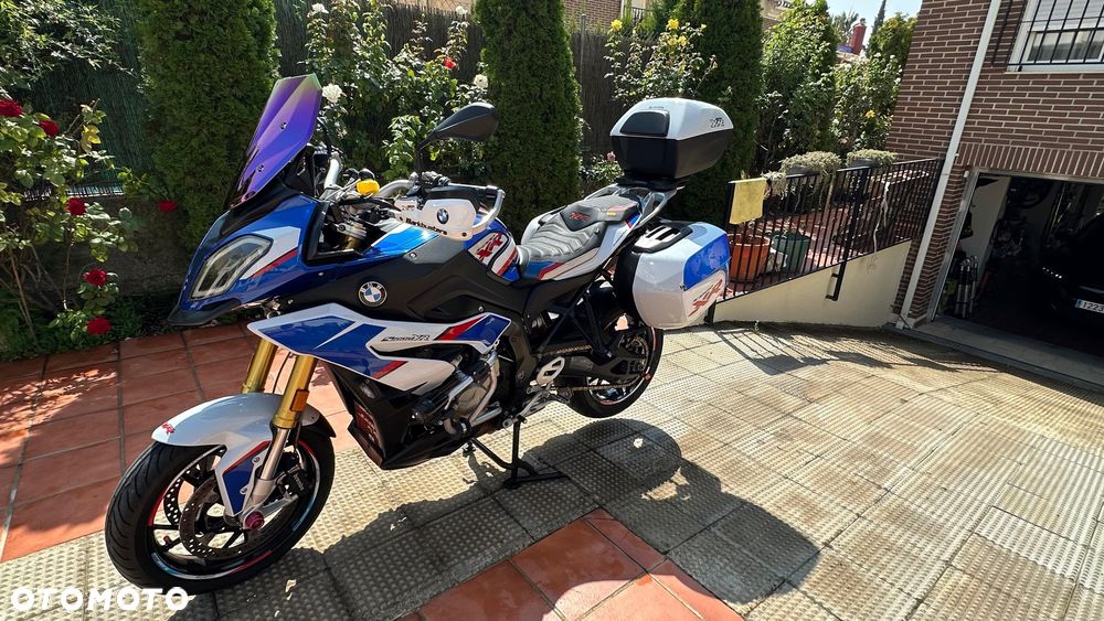 BMW XR - 16