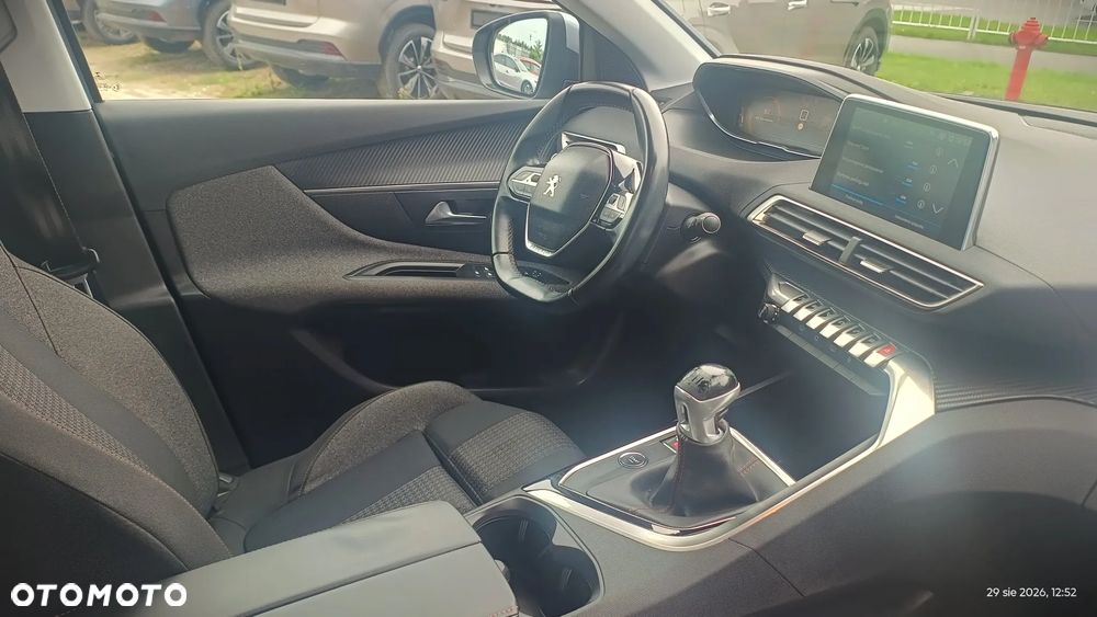 Peugeot 3008 1.2 PureTech Active S&S - 12