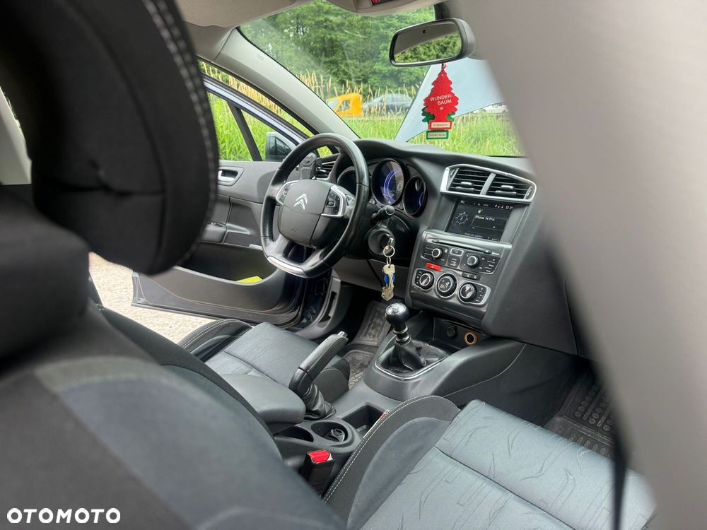 Citroën C4 e-HDi 115 Selection - 15