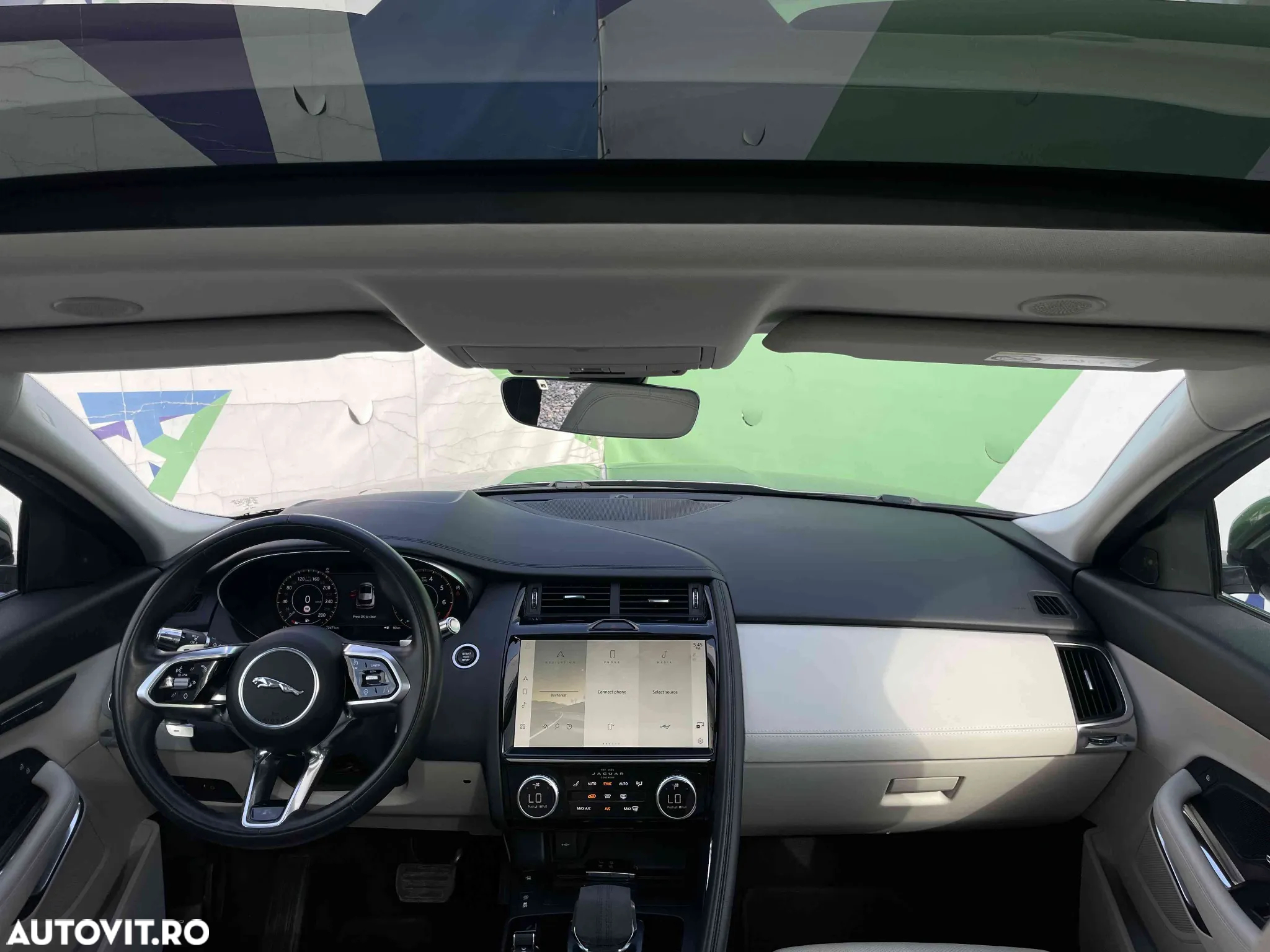 Jaguar E-Pace - 16