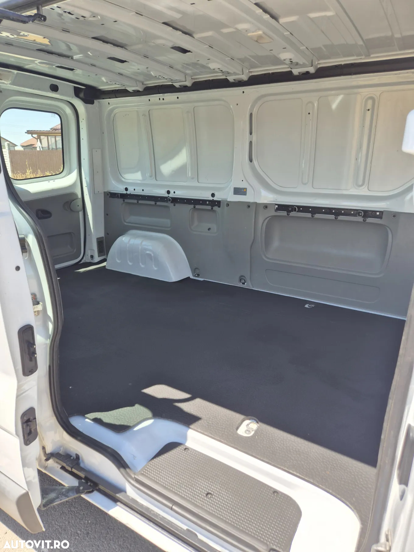 Opel Vivaro 2.0 CDTI L2H1 - 11