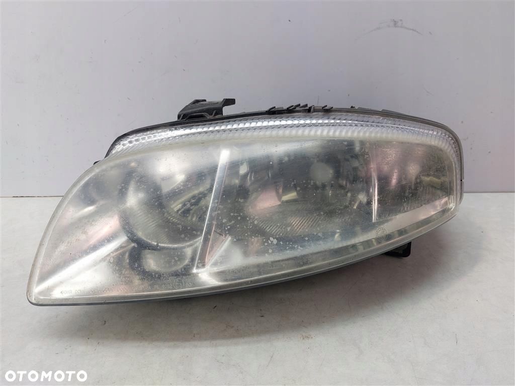 Reflektor lampa przód lewa Alfa Romeo GT 2003-2010 60681584 0301186225 - 1