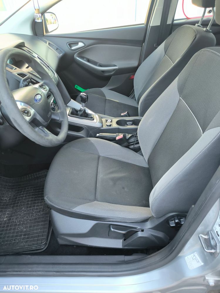Ford Focus - 11