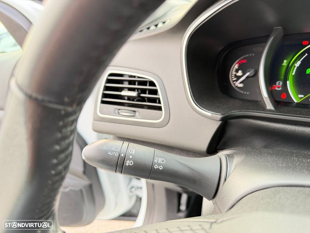 Renault Mégane 1.5 Blue dCi Zen - 19