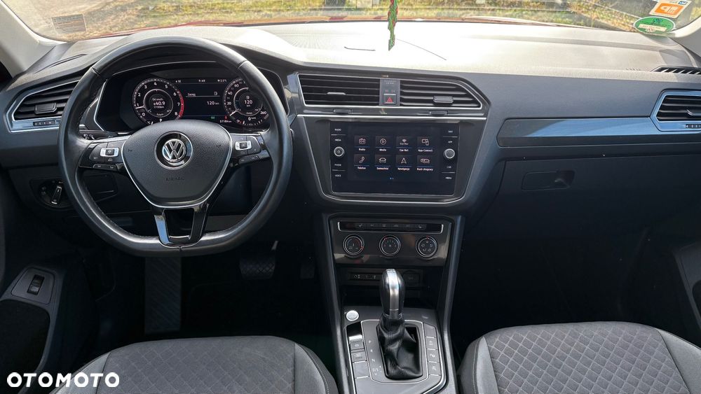 Volkswagen Tiguan - 29