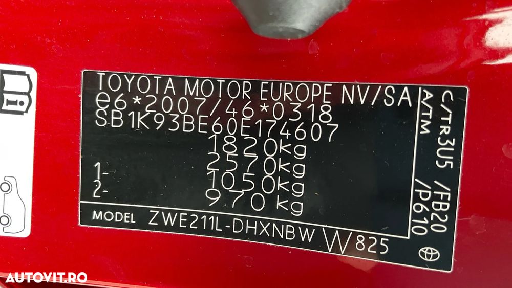 Toyota Corolla 1.8 HSD Dynamic - 33