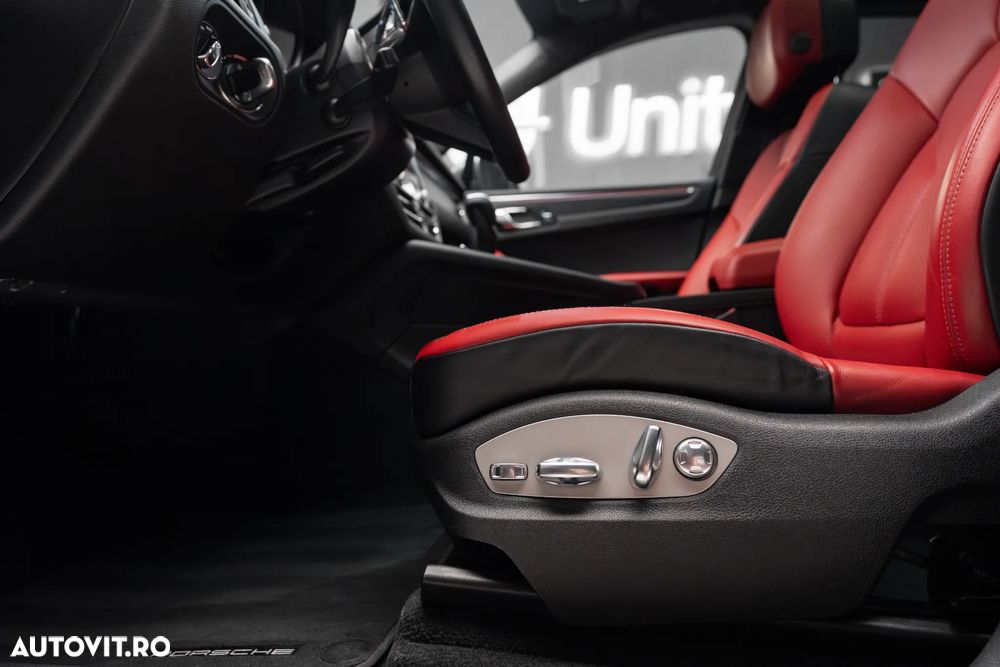 Porsche Macan Standard - 25