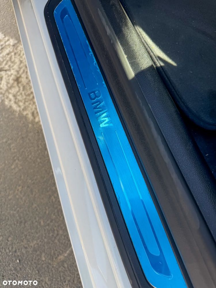 BMW Seria 5 530e iPerformance GPF - 15