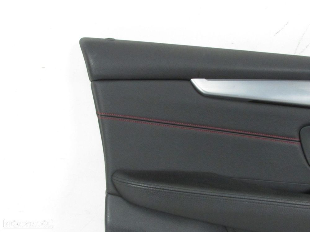 Forra da Porta em Pele Esquerdo/Frente Seminovo/ Original BMW 2 Gran Tourer (F46... - 2