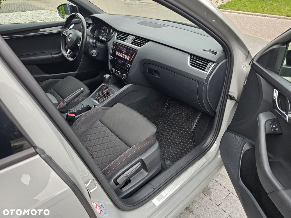 Skoda Octavia 2.0 TDI RS Challenge DSG - 18