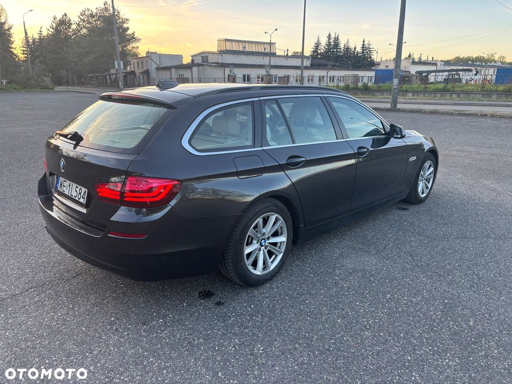 BMW Seria 5 528i xDrive - 5