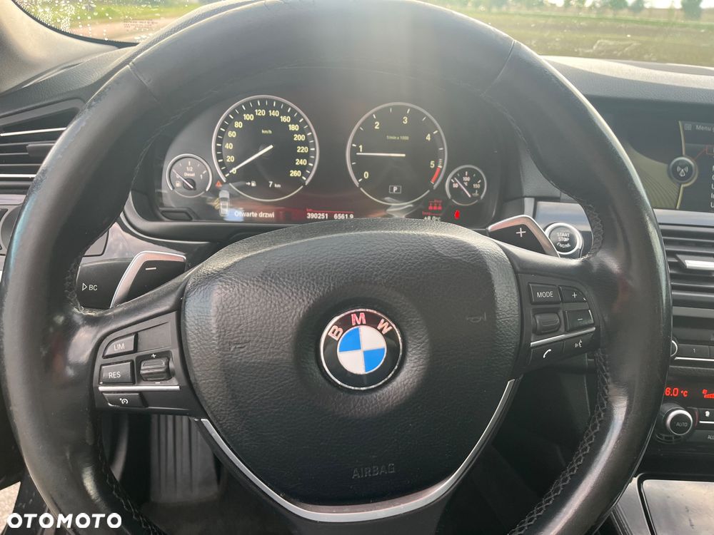 BMW Seria 5 520d - 8