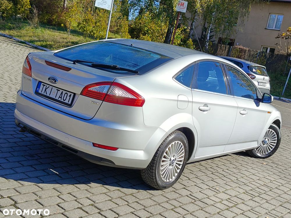 Ford Mondeo 1.8 TDCi Ghia - 31