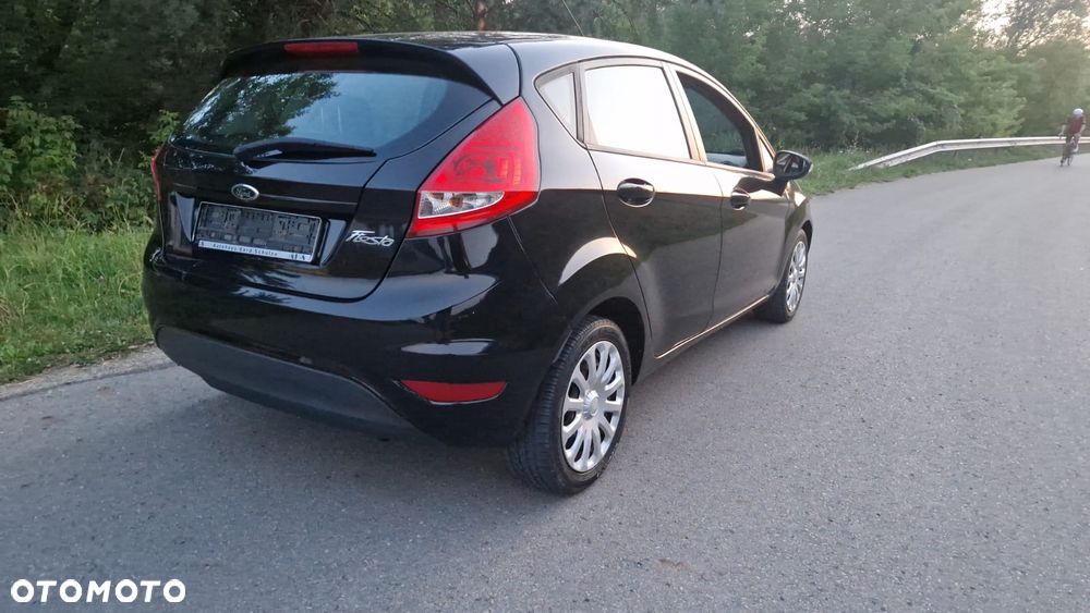 Ford Fiesta 1.25 Champions Edition - 4