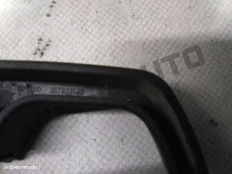 Puxador Capot 3578_23533 Vw Passat B4 Saloon [1988_1997] 1.6 Td - 3