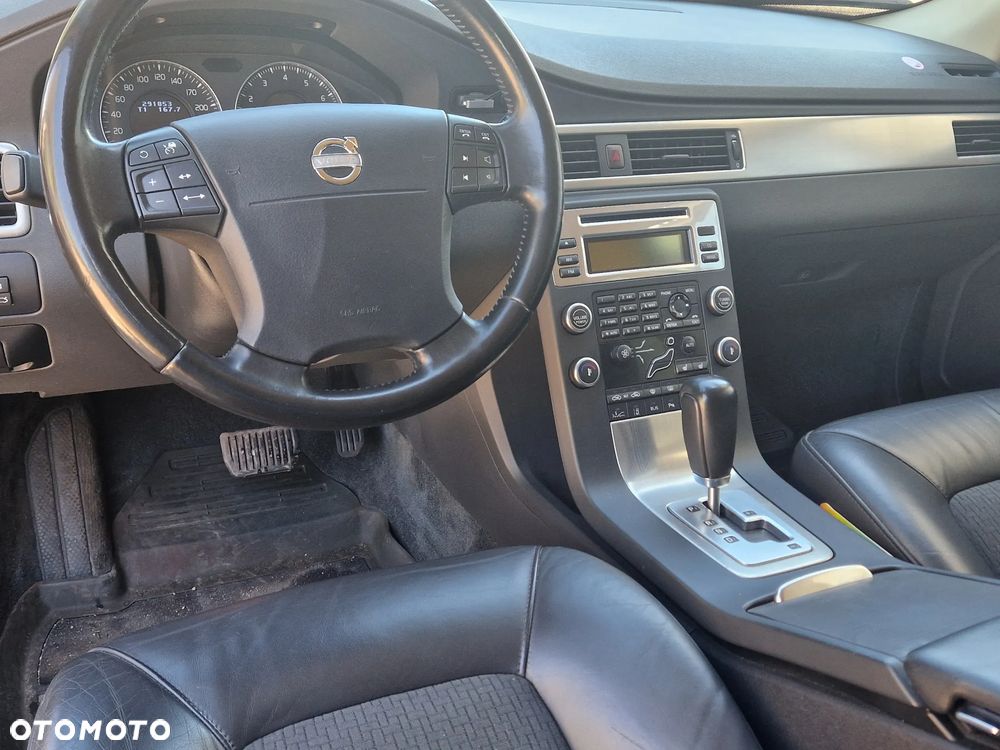 Volvo V70 2.5T Summum - 13