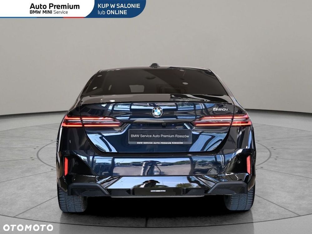 BMW Seria 5 - 21