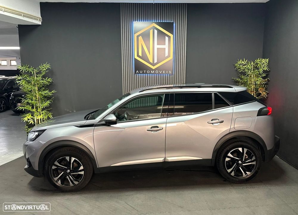 Peugeot 2008 1.2 PureTech Allure EAT8 - 3
