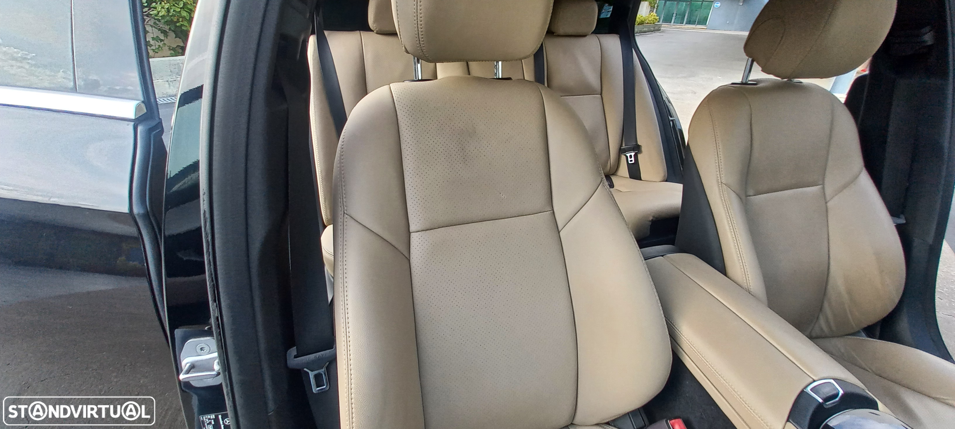 Mercedes-Benz E 200 d AMG Line - 27