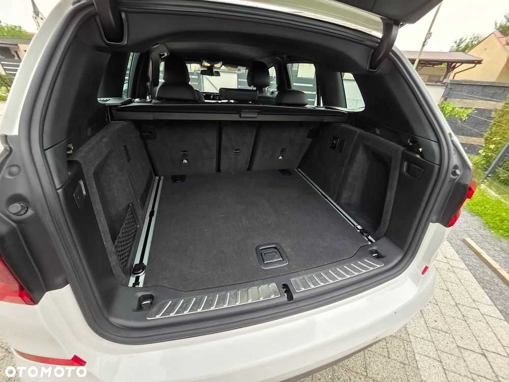 BMW X3 xDrive20i - 12