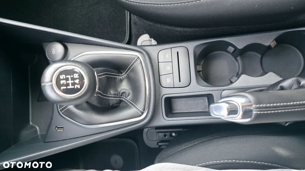 Ford Fiesta 1.1 Connected ASS - 22