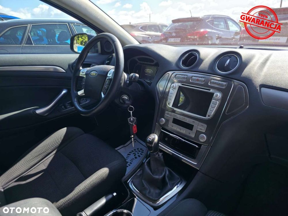 Ford Mondeo - 26