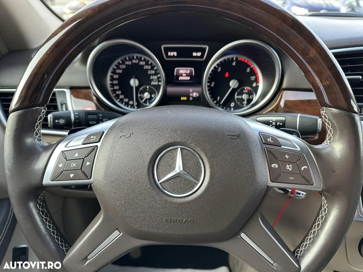 Mercedes-Benz ML 350 BlueTec 4MATIC Aut - 10