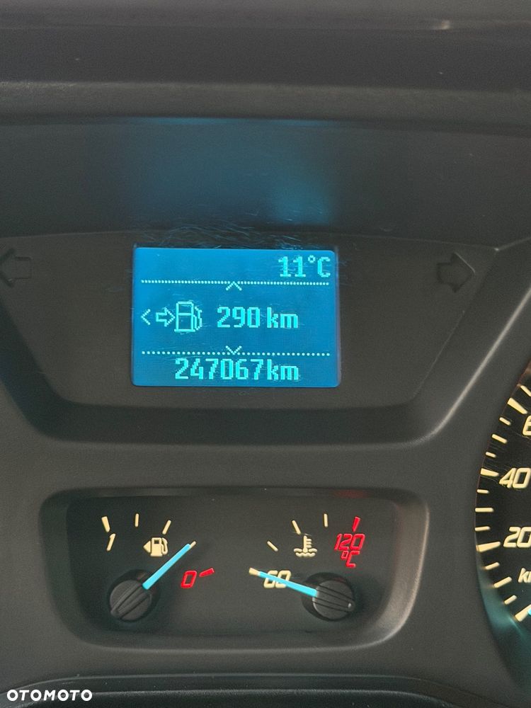 Ford Tourneo Custom 300 L2H1 VA Limited - 37