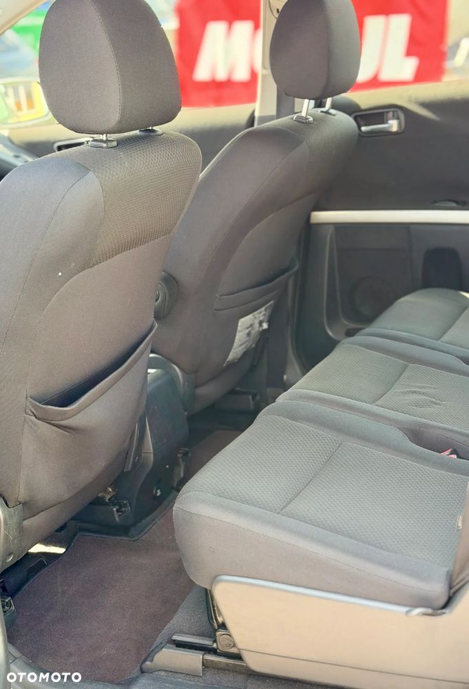Toyota Corolla Verso 1.8 Sol + 7os MM - 16