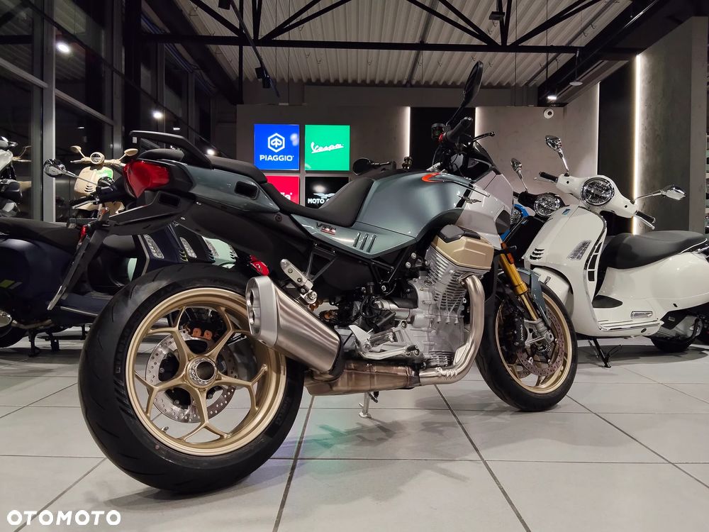 Moto Guzzi V100 Mandello - 4