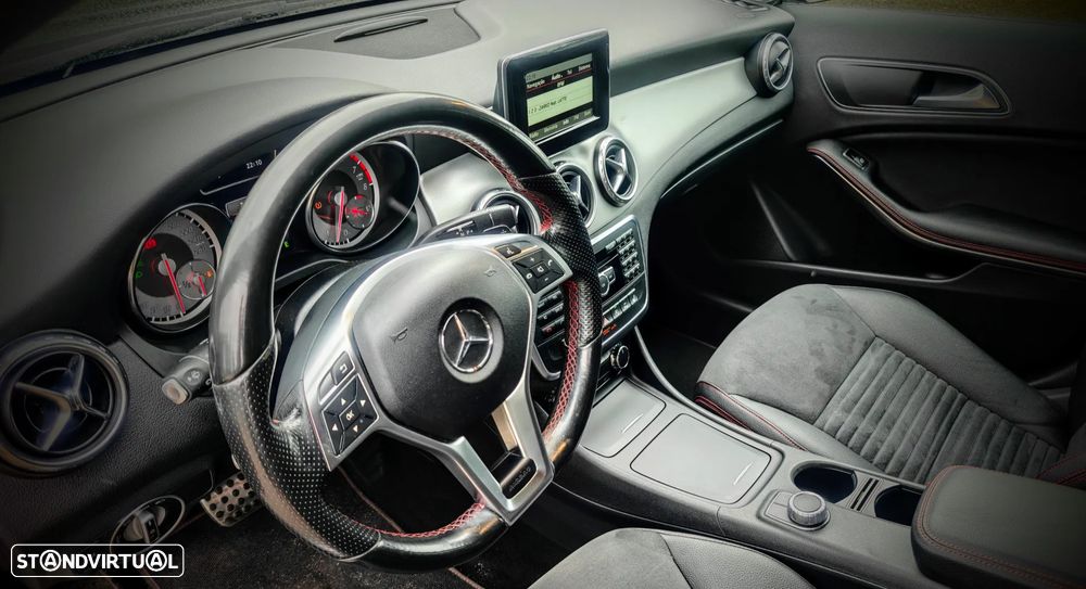 Mercedes-Benz GLA 200 7G-DCT AMG Line - 14