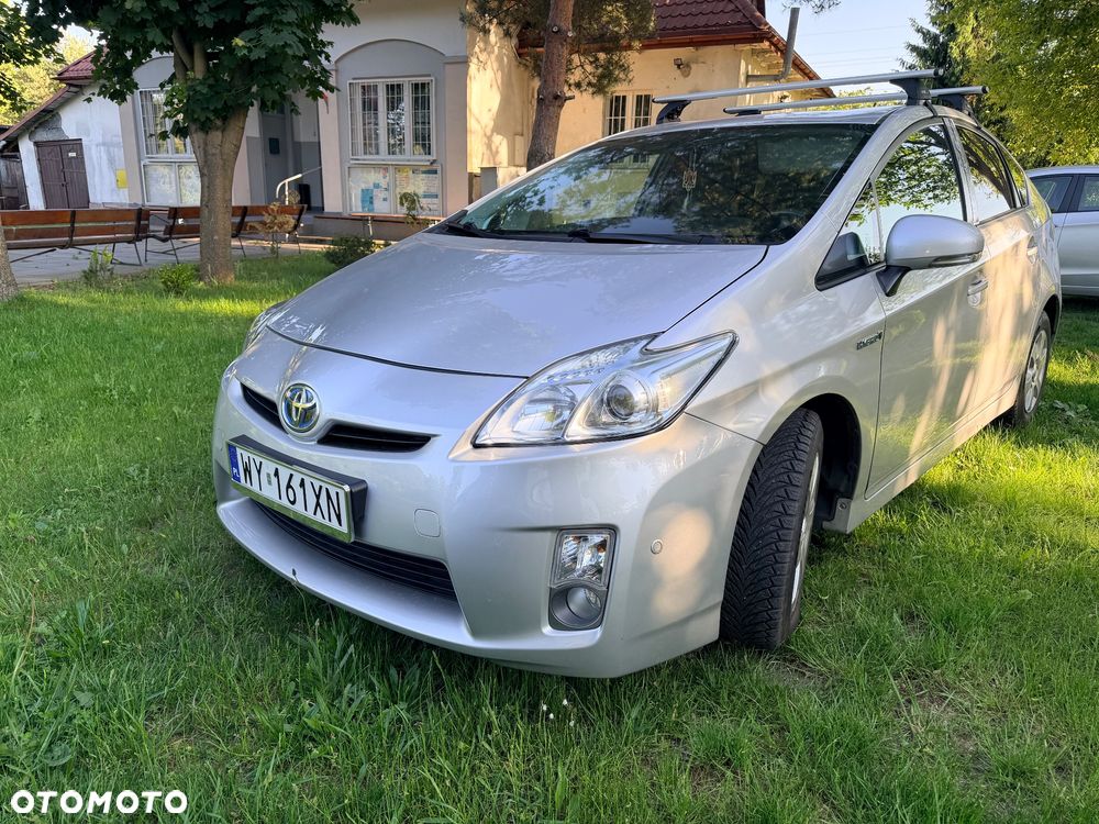 Toyota Prius 1.8 HSD Prestige - 2