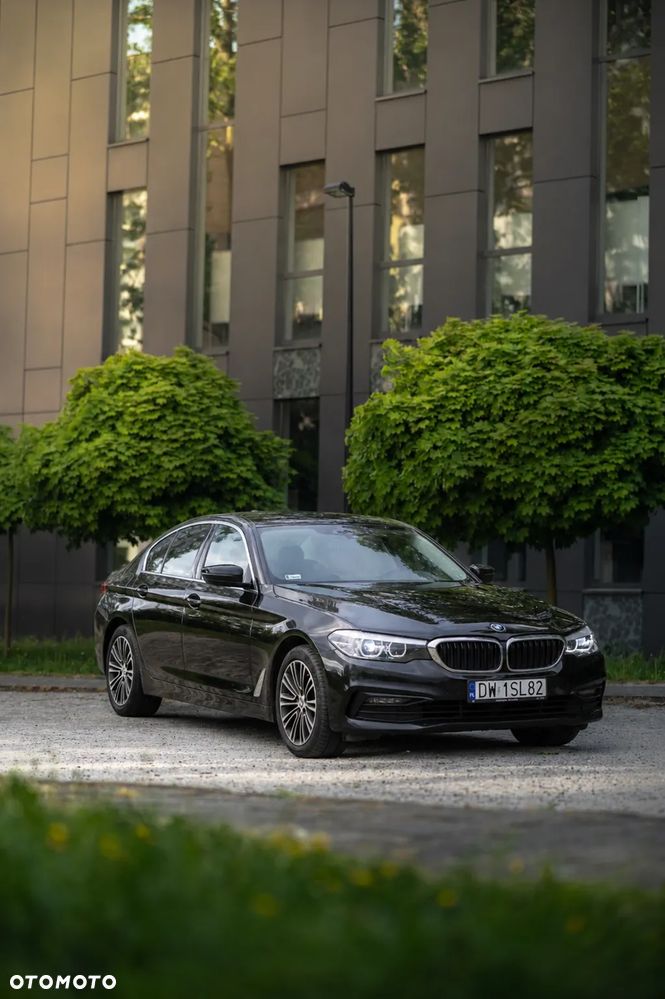 BMW Seria 5 518d Luxury Line sport - 3