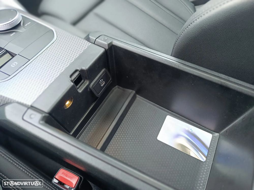 BMW i4 eDrive35 Pack Desportivo M Pro - 23
