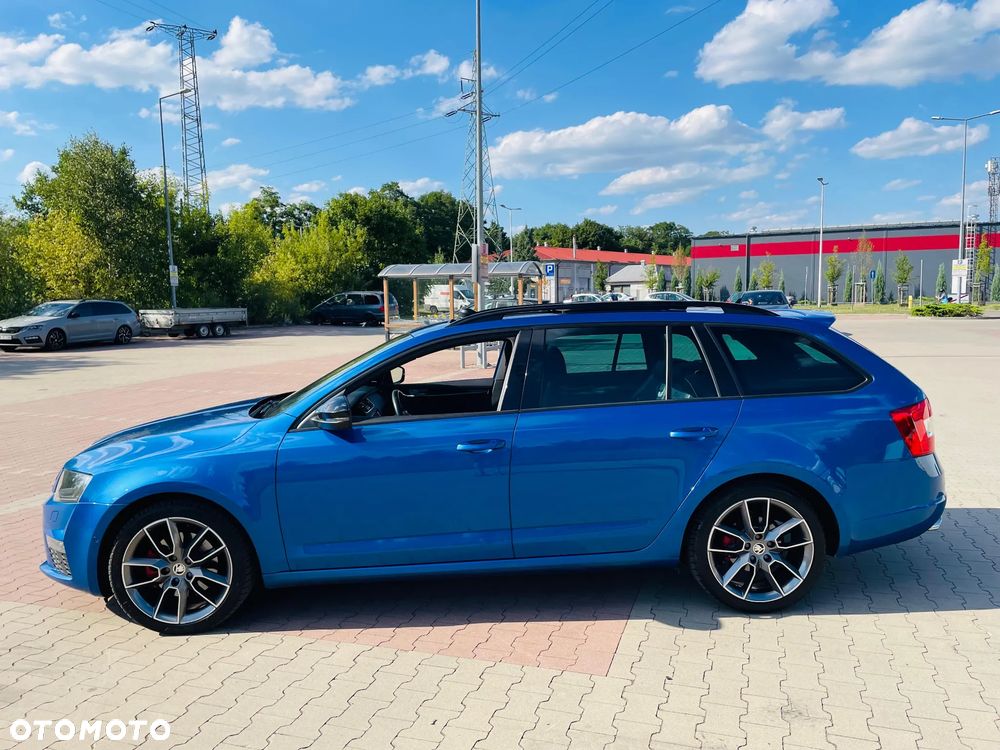 Skoda Octavia 2.0 TDI DSG RS - 2