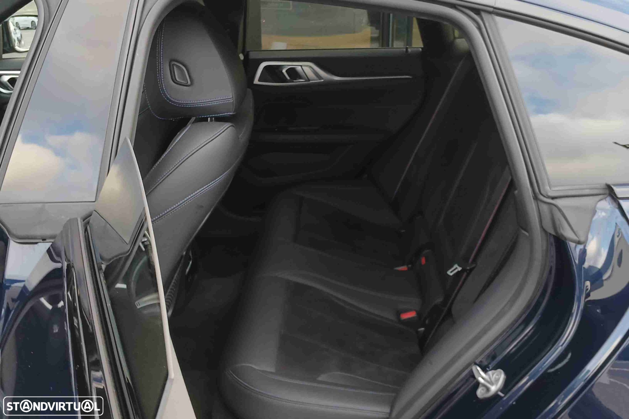BMW i4 eDrive40 Desportiva M - 10