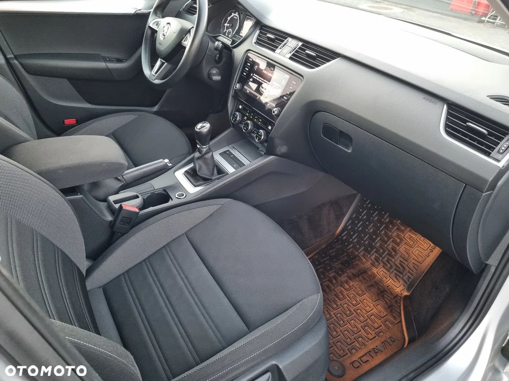Skoda Octavia 1.5 TSI ACT Ambition - 16