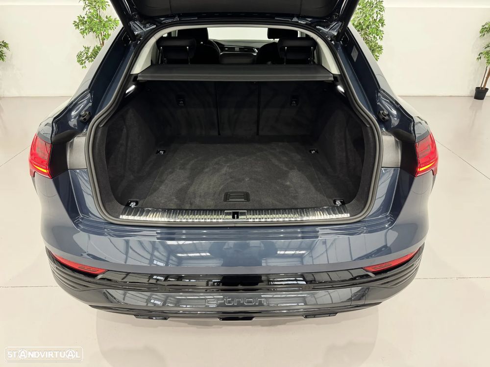 Audi Q8 e-Tron Sportback 55 quattro Advanced - 29