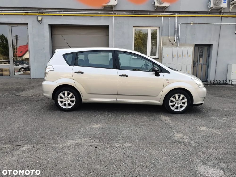 Toyota Corolla Verso 1.6 Sol - 32